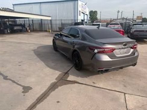 Used 2023 Toyota Camry XSE FWD image 7