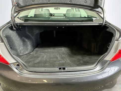 Used 2013 Toyota Camry XLE image 26