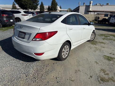 Used 2016 Hyundai Accent SE w/ Option Group 02 image 5
