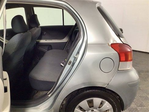 Used 2009 Toyota Yaris image 24