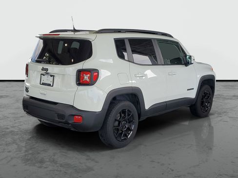 Used 2020 Jeep Renegade Altitude AWD/4WD image 2
