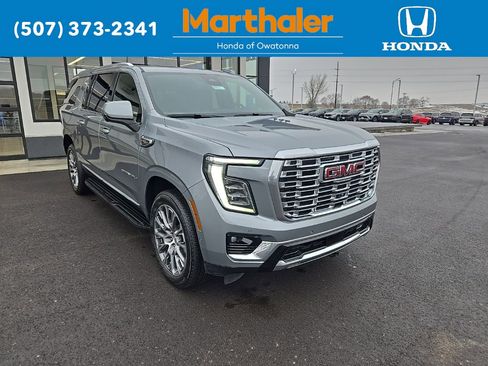 Used 2025 GMC Yukon XL Denali image 7