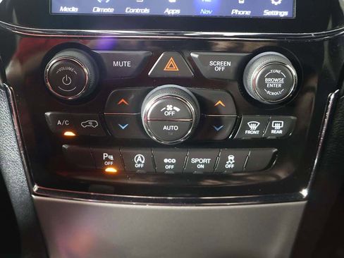 Used 2020 Jeep Grand Cherokee Laredo w/ Quick Order Package 2BN North AWD/4WD image 42