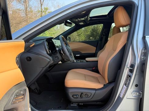 Certified 2023 Lexus RX 350 Premium w/ Accessory Package (Z1) image 25