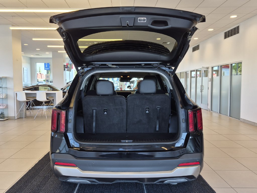 Used 2025 Kia Sorento EX AWD/4WD image 9