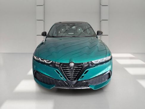 New 2026 Alfa Romeo Tonale w/ Active Assist Package AWD/4WD image 3