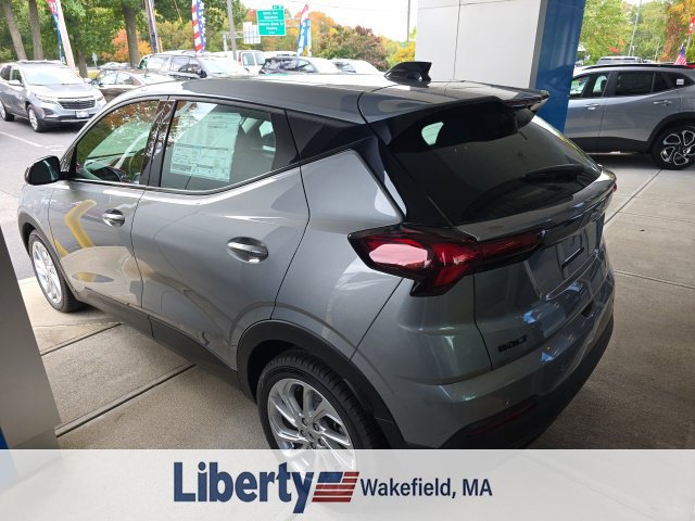 New 2027 Chevrolet Bolt LT w/ Comfort Package FWD image 6