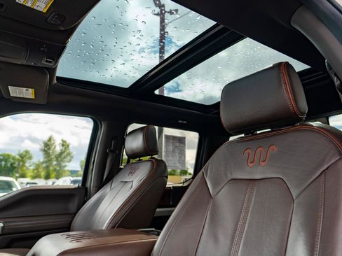 Used 2016 Ford F150 King Ranch w/ Equipment Group 601A Luxury AWD/4WD image 18