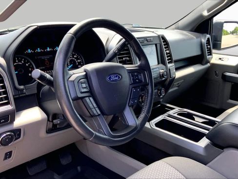 Used 2019 Ford F150 XLT w/ Equipment Group 302A Luxury AWD/4WD image 16
