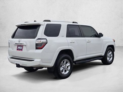 Used 2022 Toyota 4Runner SR5 image 5