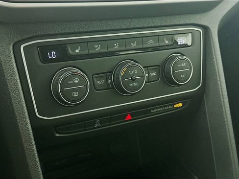 Used 2021 Volkswagen Atlas SE image 18