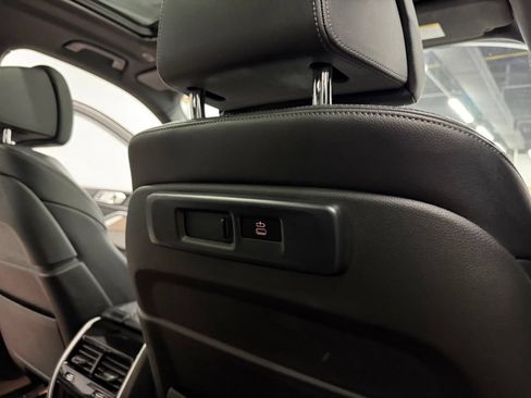 Used 2021 BMW X5 xDrive40i w/ M Sport Package AWD/4WD image 45