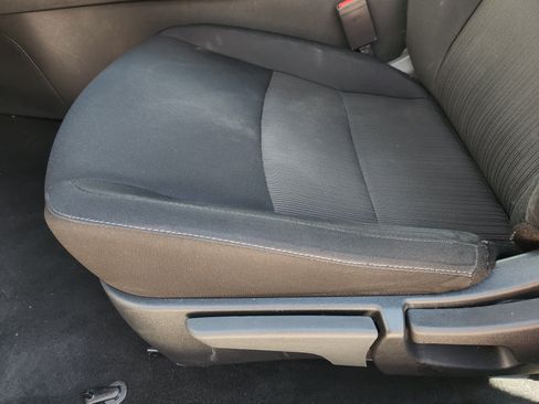 Used 2025 Nissan Sentra SV FWD image 25