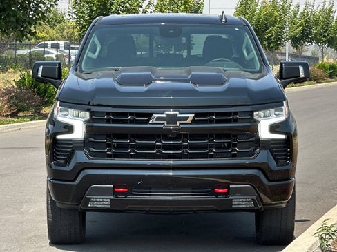 Used 2023 Chevrolet Silverado 1500 LT Trail Boss w/ LT Trail Boss Premium Package AWD/4WD image 8