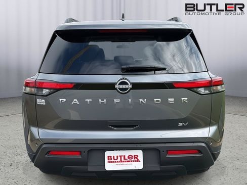 Used 2024 Nissan Pathfinder SV FWD image 5