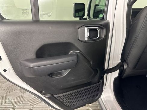 Used 2023 Jeep Wrangler Unlimited w/ Cold Weather Group AWD/4WD image 11