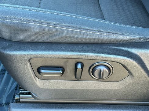 Used 2020 GMC Sierra 1500 SLE w/ SLE Value Package image 11