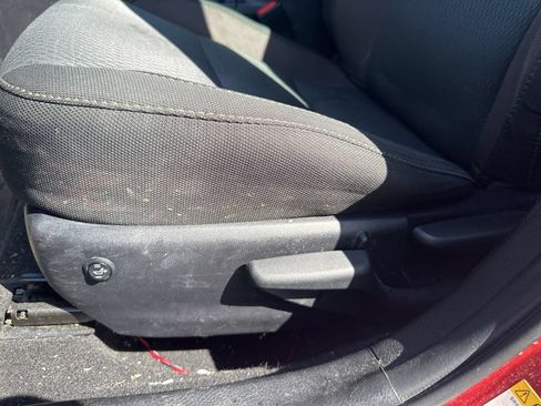 Used 2019 Toyota Corolla LE FWD image 16