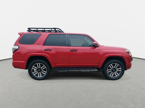 Used 2016 Toyota 4Runner Limited image 4