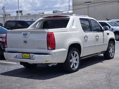 Used 2013 Cadillac Escalade EXT Premium AWD/4WD image 8