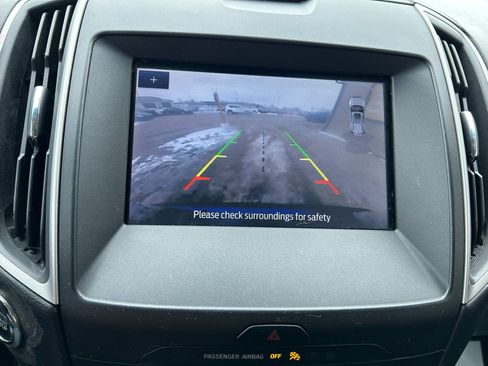 Used 2020 Ford Edge SEL image 23