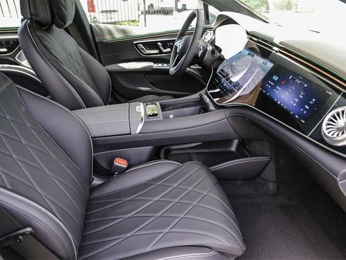 Used 2024 Mercedes-Benz EQS 580 4MATIC Sedan image 23