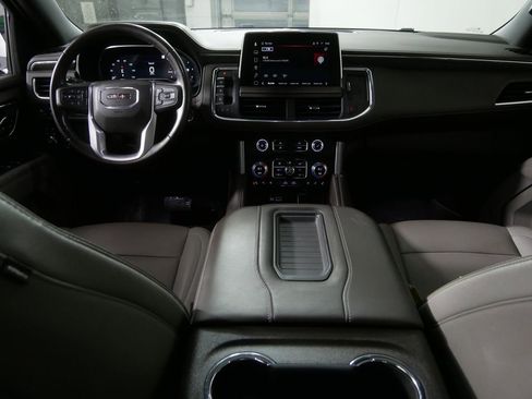Used 2023 GMC Yukon XL SLT image 18