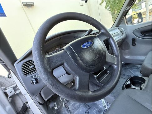 Used 2006 Ford Ranger XL RWD image 8