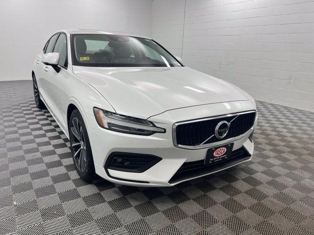 Used 2021 Volvo S60 T5 Momentum w/ Advanced Package FWD image 1