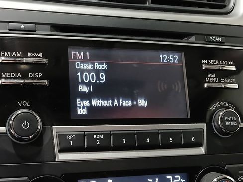Used 2017 Nissan Altima 2.5 SL w/ Moonroof Package FWD image 22