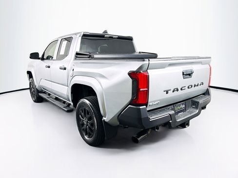 Used 2024 Toyota Tacoma SR image 5