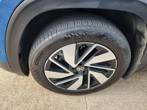 Used 2025 Volkswagen Atlas SEL AWD/4WD image 8