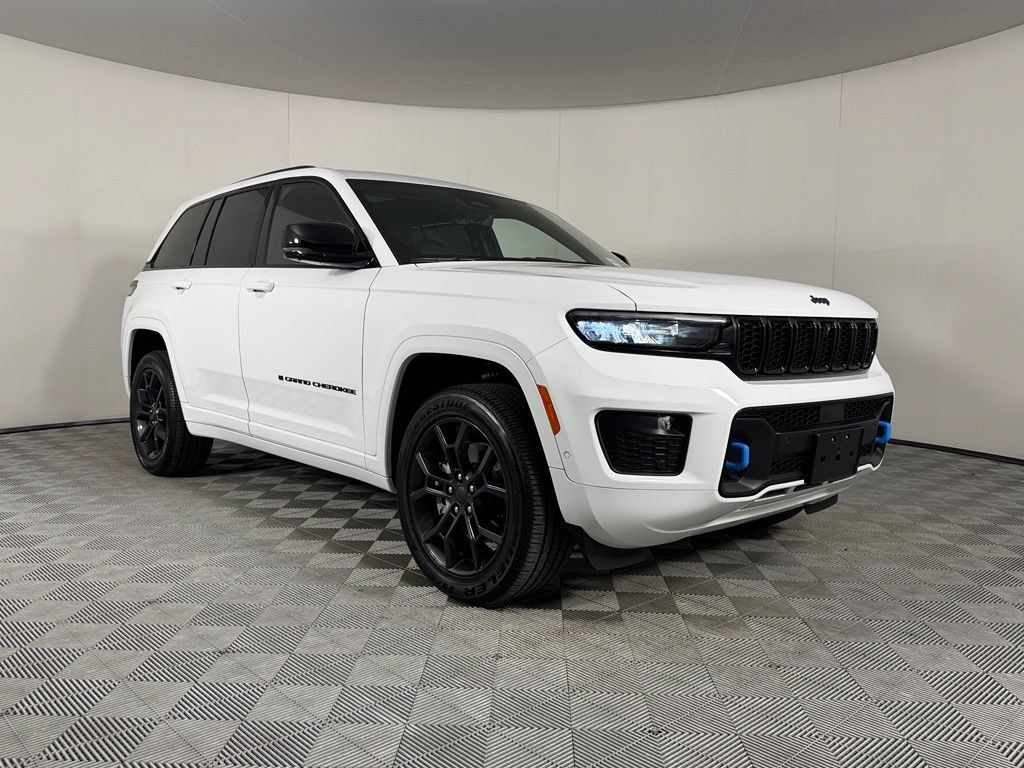 Used 2024 Jeep Grand Cherokee Limited 4xe AWD/4WD image 4
