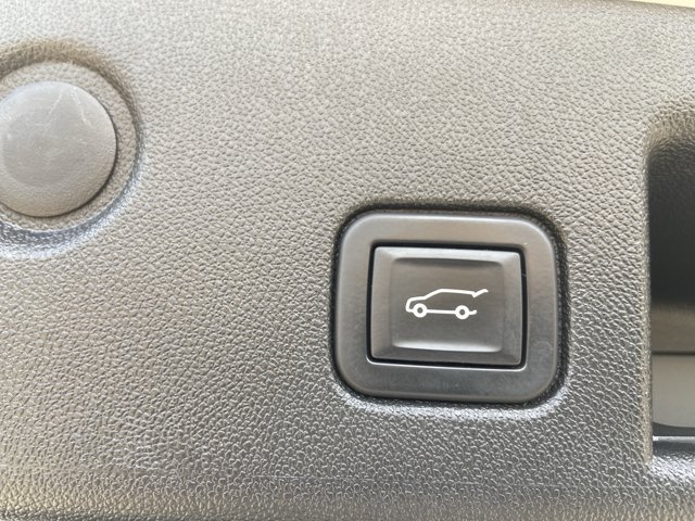 Used 2022 Chevrolet Equinox Premier AWD/4WD image 43