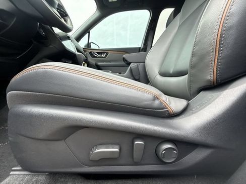 Used 2026 Subaru Forester Sport AWD/4WD image 12