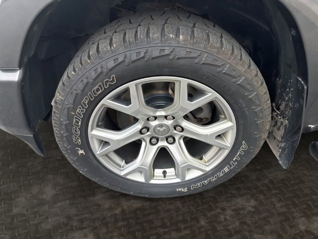 Used 2020 RAM 1500 Laramie AWD/4WD image 5