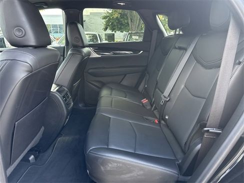 Certified 2025 Cadillac XT5 Premium Luxury image 10