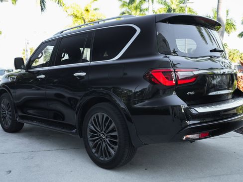 Used 2024 INFINITI QX80 Sensory image 7