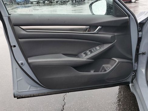 Used 2022 Honda Accord Sport image 12