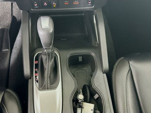 Used 2024 Nissan Frontier SL w/ Technology Package image 24