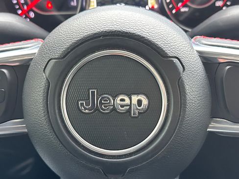 Used 2021 Jeep Gladiator Rubicon AWD/4WD image 25