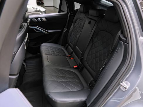 Used 2025 BMW X6 xDrive40i AWD/4WD image 44