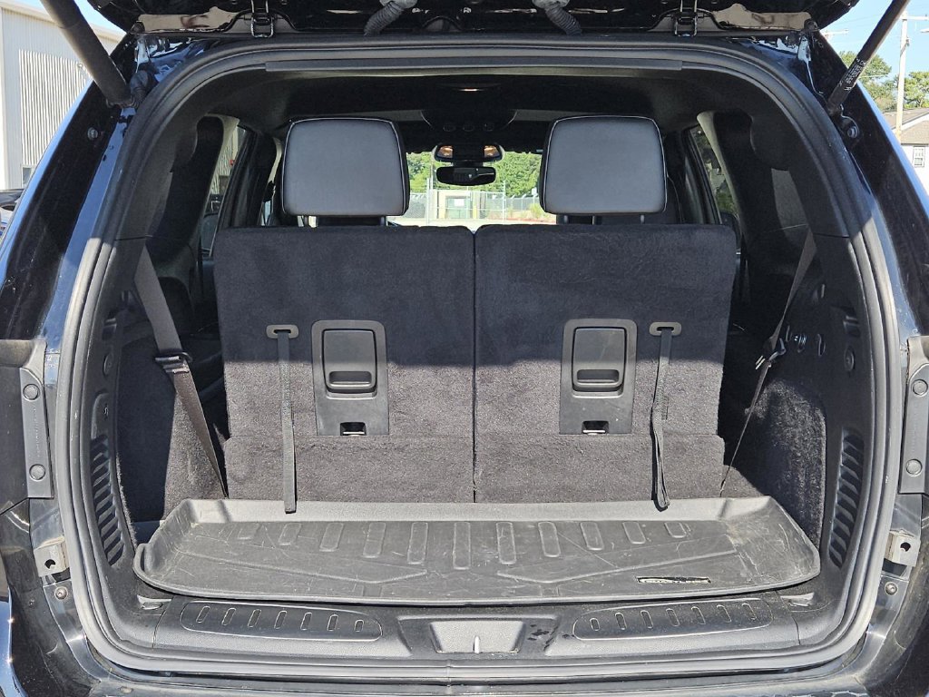 Used 2022 Dodge Durango R/T w/ Blacktop Package RWD image 41