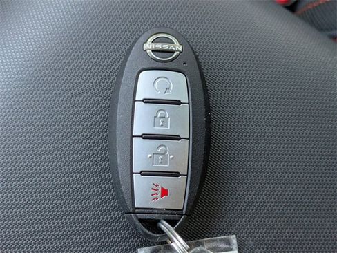 Used 2022 Nissan Frontier Pro-X w/ Technology Package image 27