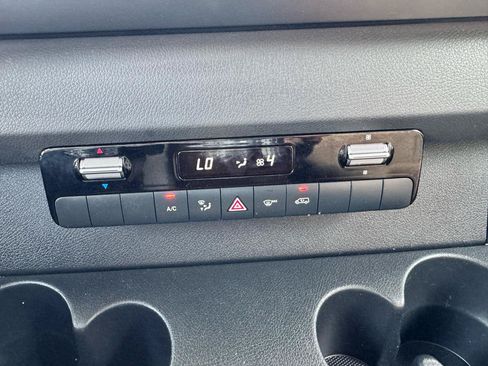 Used 2019 Mercedes-Benz Sprinter 170 image 61