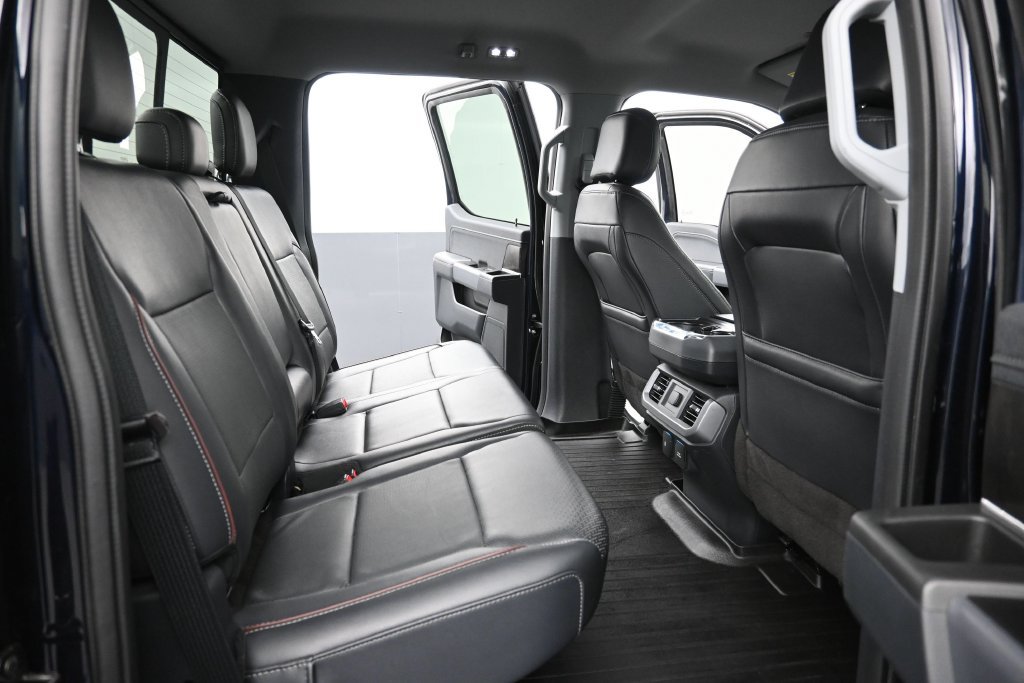Used 2021 Ford F150 Lariat RWD image 3