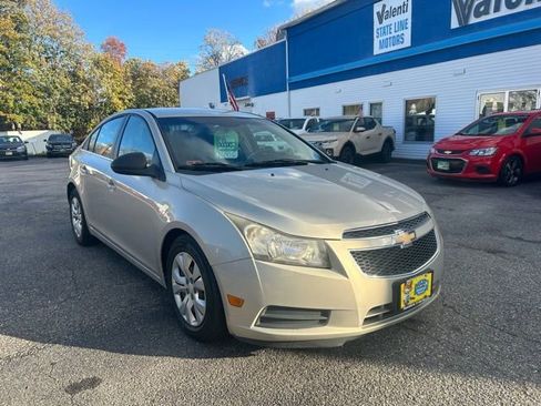 Used 2012 Chevrolet Cruze LS w/ Connectivity Package image 5