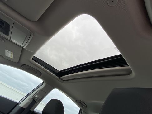 Certified 2025 Honda Accord SE image 29