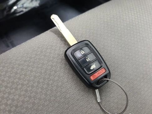 Used 2021 Honda HR-V LX image 29
