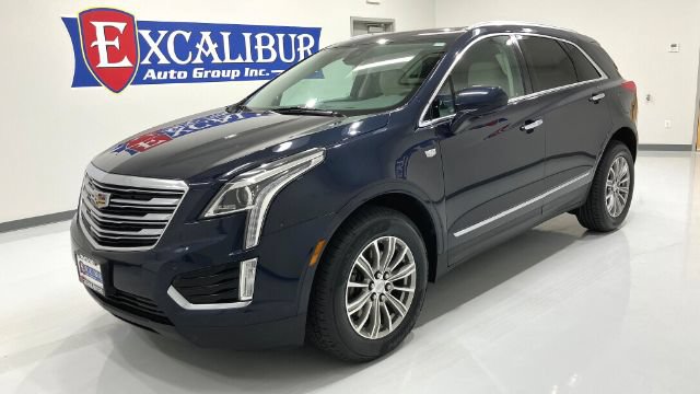 Used 2017 Cadillac XT5 Luxury w/ Driver Awareness Package FWD image 12